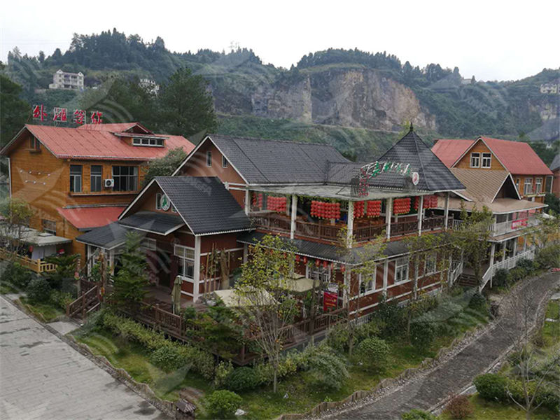 选择泉州合成树脂瓦，为南方屋顶雨季防水护航